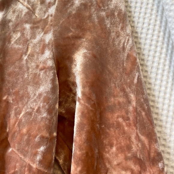 Velvet Dress - Picture 4 of 6